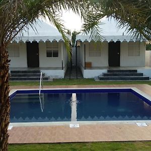 Luxury Tent Pool